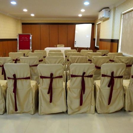Moments Hotel Kolkata Luaran gambar
