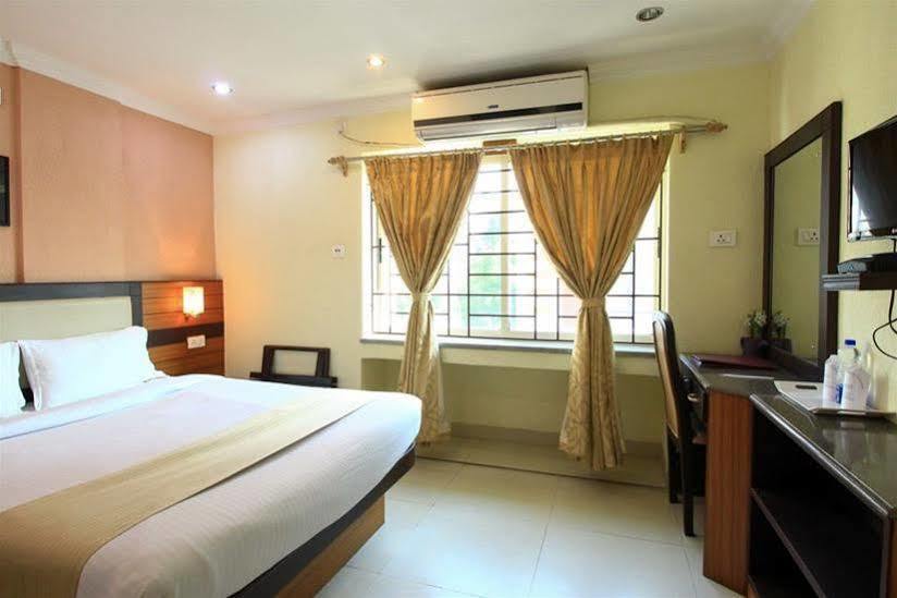 Moments Hotel Kolkata Luaran gambar