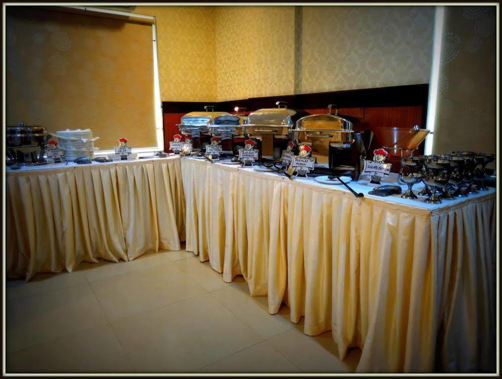 Moments Hotel Kolkata Luaran gambar